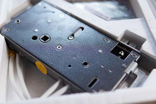 热门指纹锁 华为智选voc智能门锁s测评,安全好用智慧满满