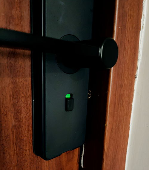 自从安装了VOC智能门锁X6，出门再也不怕忘记带钥匙了